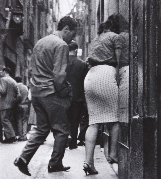 buscando-afecto-entre-las-hijas-del-desahucio-2